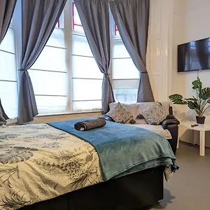 1 Bedroom In A Supurb Area Of Apartment