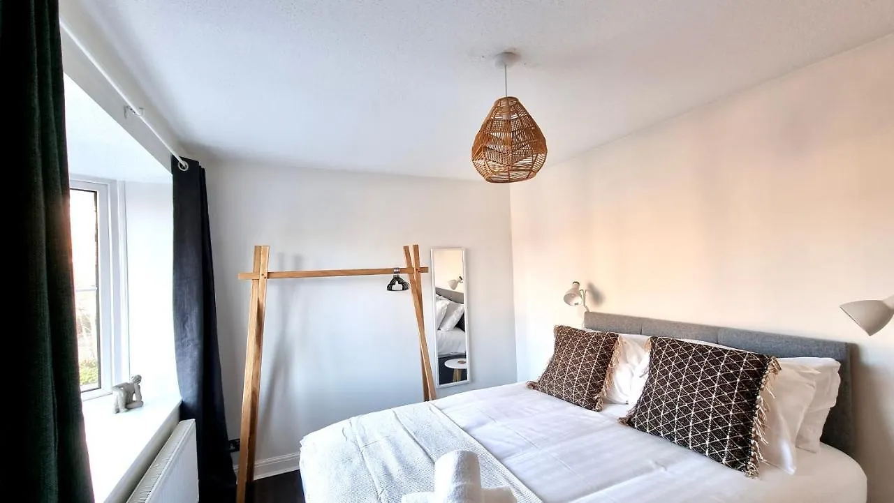 Quay House By Switchback Stays With Free Parking Cardiff Apartment