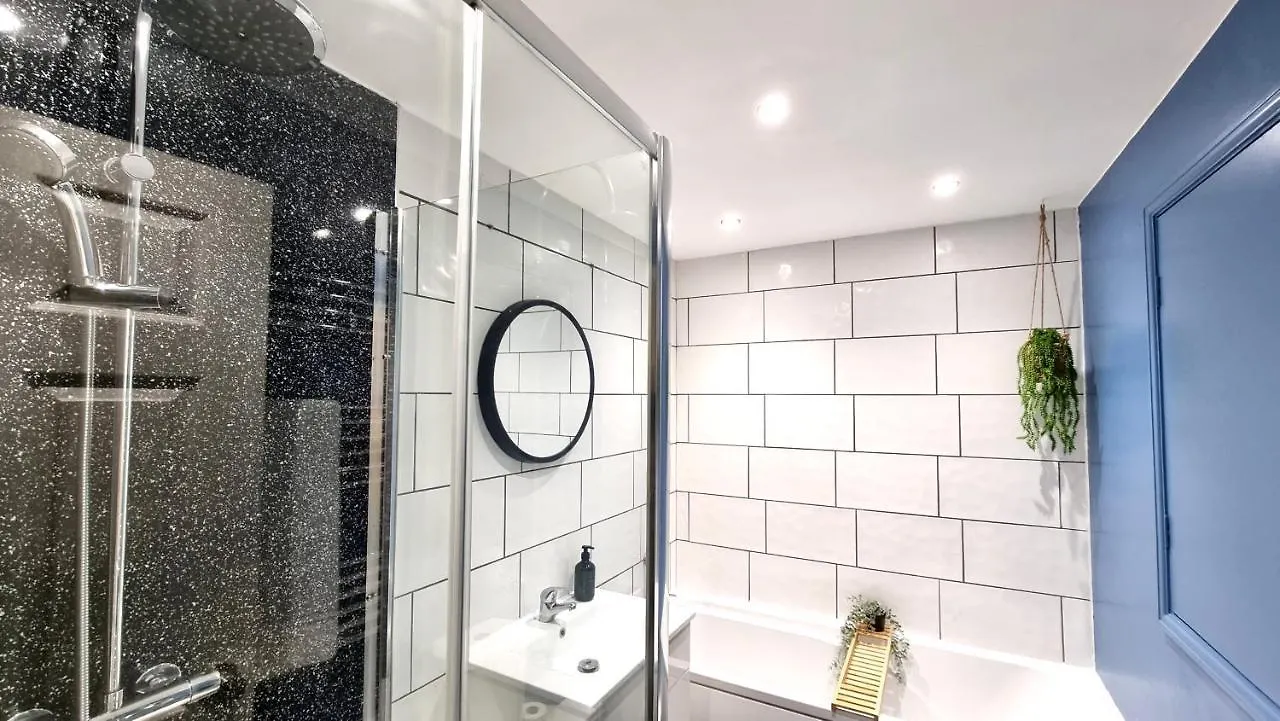 Quay House By Switchback Stays With Free Parking Cardiff Apartment