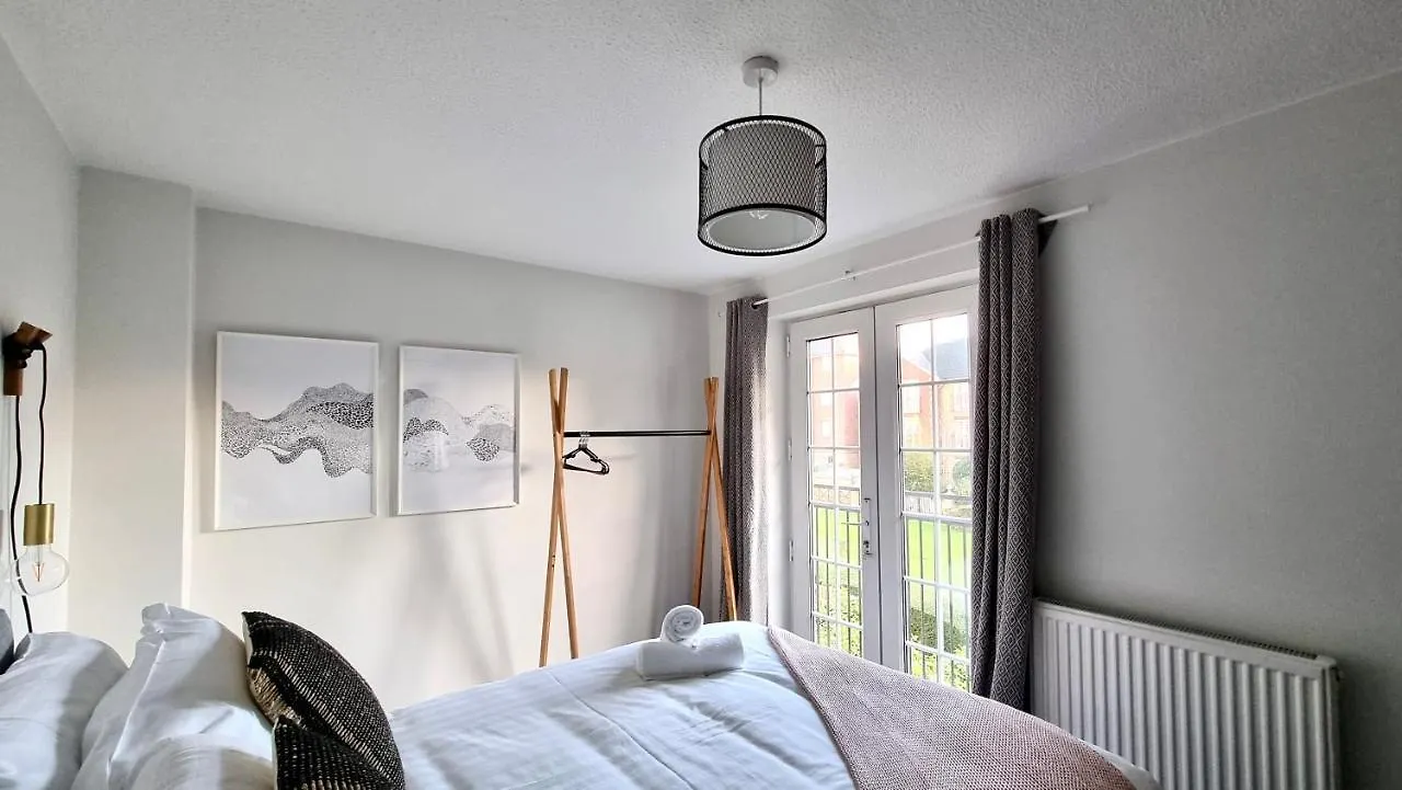 Quay House By Switchback Stays With Free Parking Cardiff 0*,
