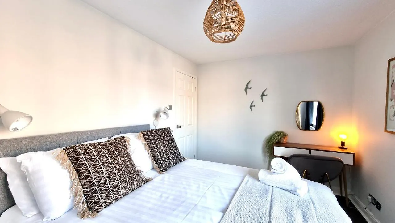 Quay House By Switchback Stays With Free Parking Cardiff 0*,  United Kingdom