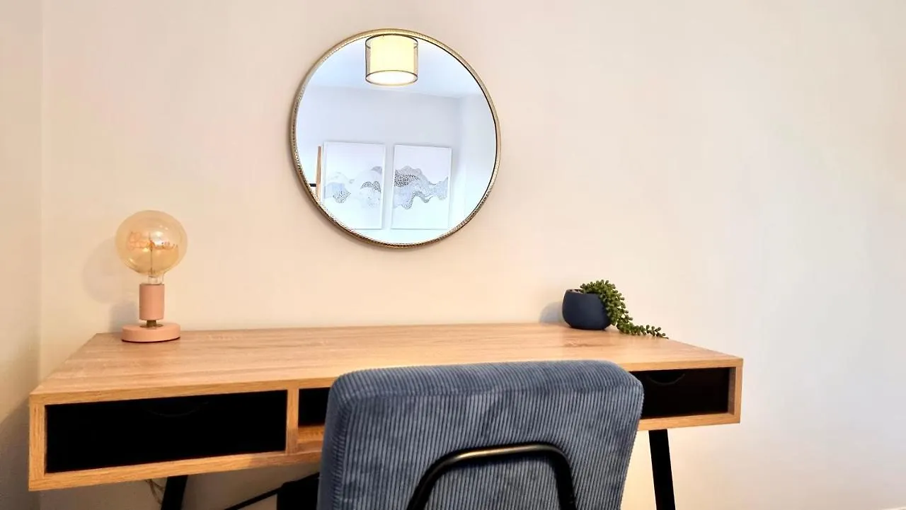 Quay House By Switchback Stays With Free Parking Cardiff United Kingdom